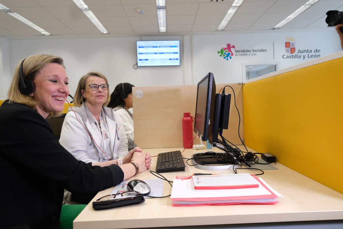 20250603+VICEPRESIDENTA+VISITA+CENTRO+TELEASISTENCIA-05