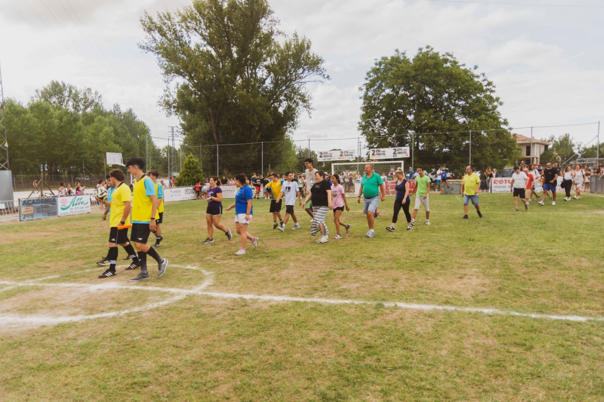 523067837_1321775612969225_3267605251016666207_n