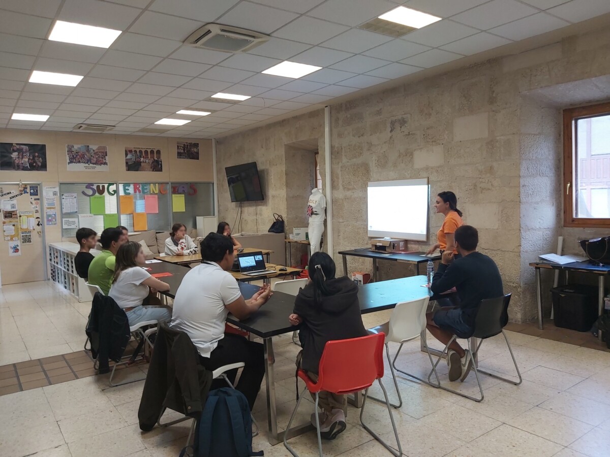 540015574_1092211166375660_2490254208459563329_n