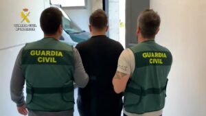 8c5f9471-d466-4b71-b2f9-dcdbb8076ca1