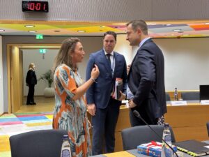 Con+comisario+de+agricultura+2