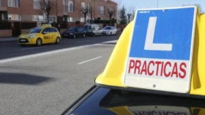 autoescuela-coche-kjvH--1248x698@abc