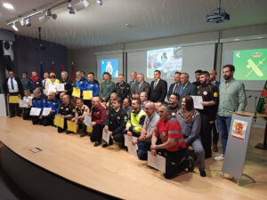 burgos-reconoce-la-labor-de-40-profesionales-en-el