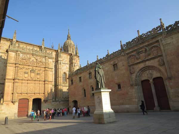 castilla-y-leon-concede-becas-a-mas-de-6-200-unive