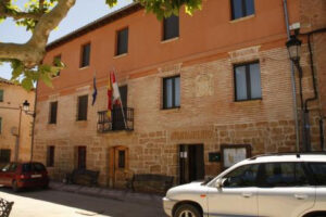 el-ayuntamiento-de-los-barrios-de-bureba-pide-cola