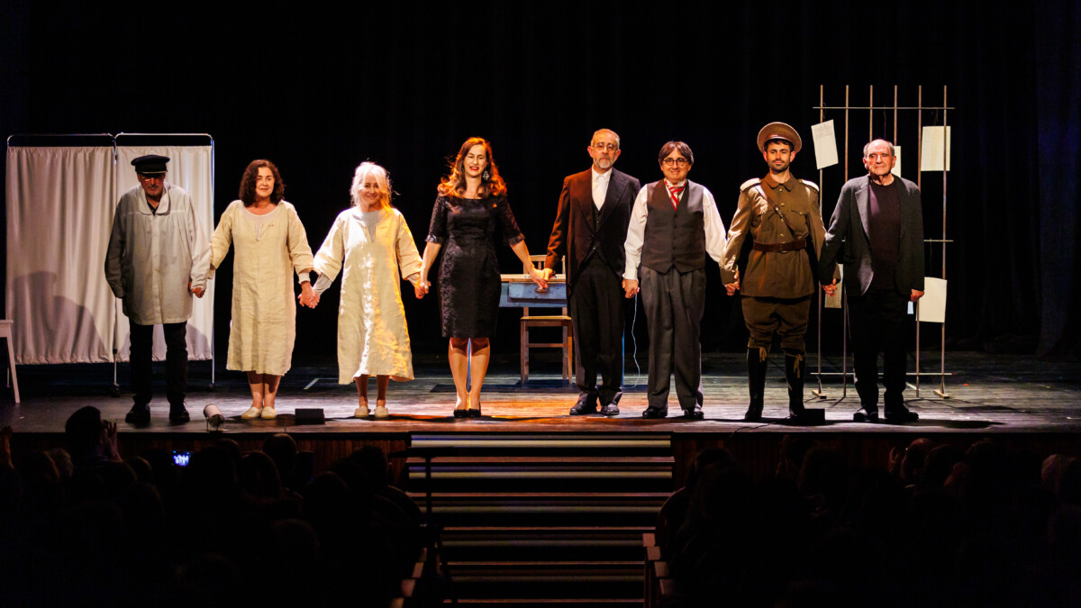 el-grupo-de-teatro-carro-de-thespis-representara-e-3