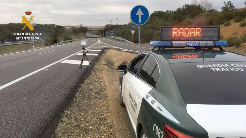 guardia-civil-radar-movil-figueruelas.r_d.927-248