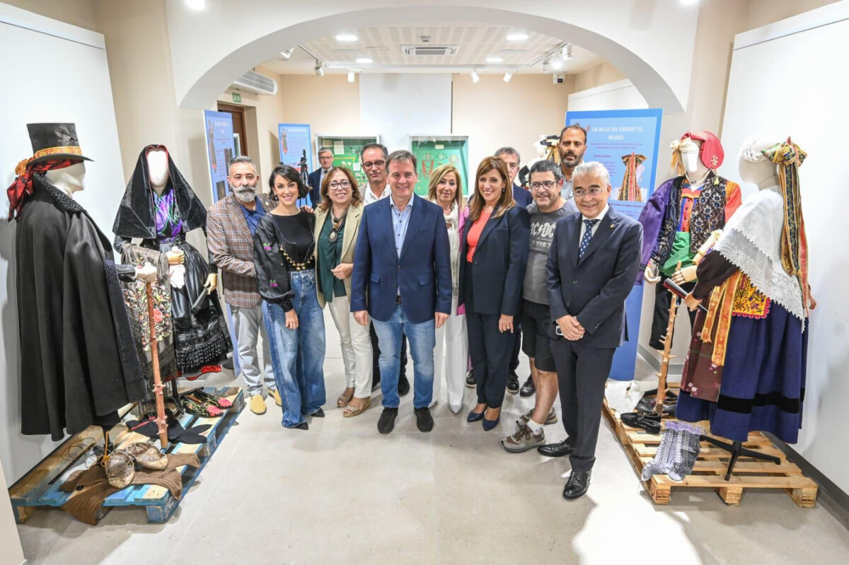 la-bureba-y-las-merindades-muestran-su-indumentari-2