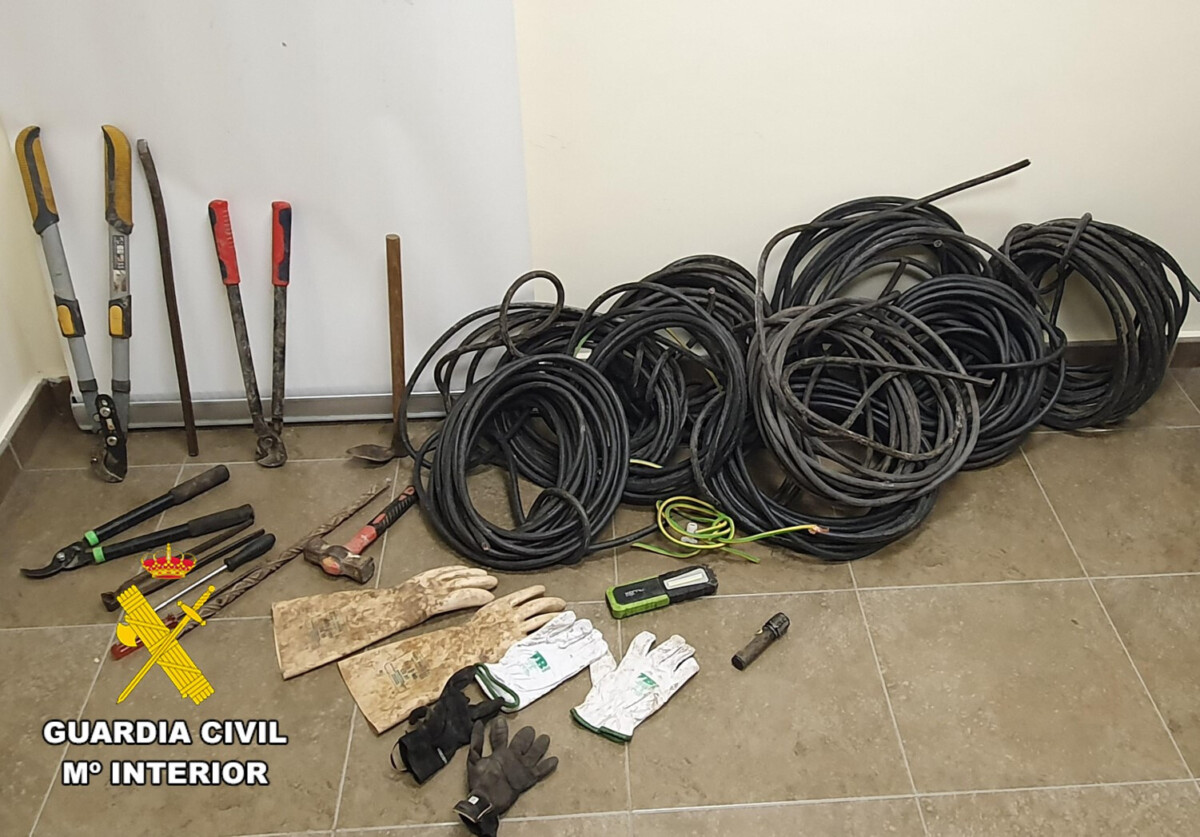 la-guardia-civil-detiene-a-dos-hombres-tras-sorpre