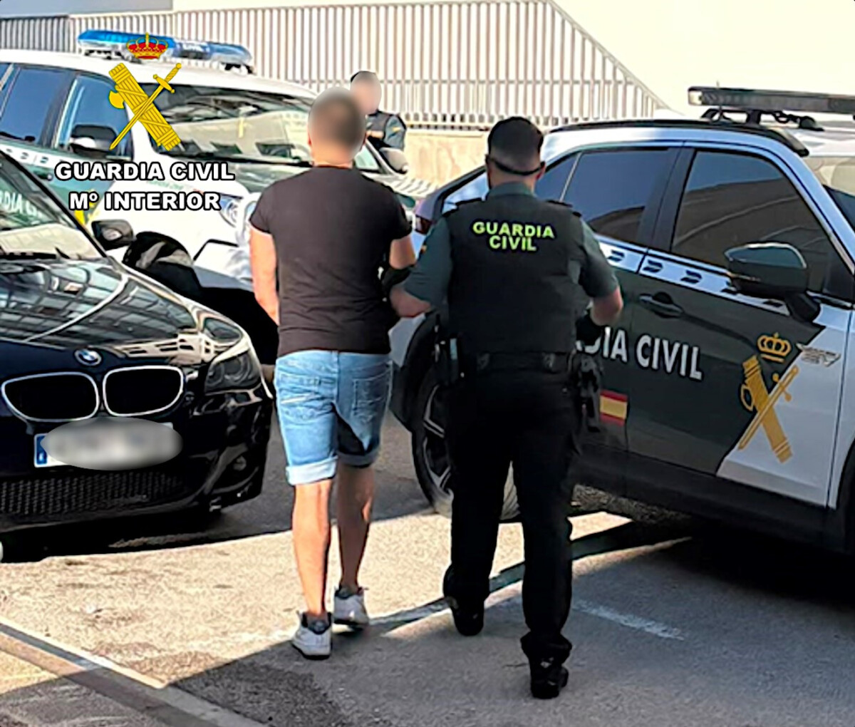 la-guardia-civil-detiene-a-dos-jovenes-por-un-robo