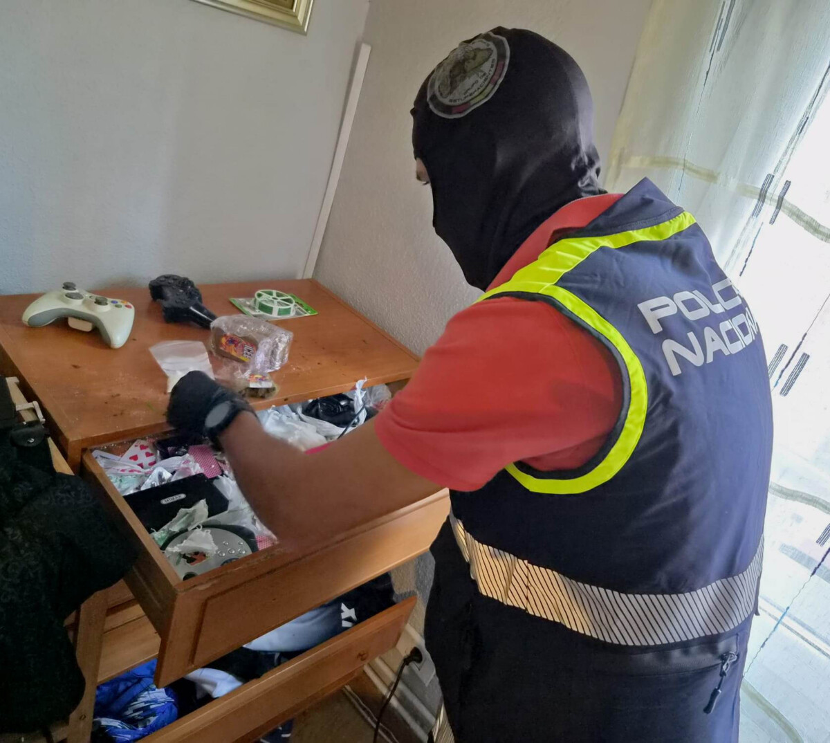 la-policia-nacional-detiene-a-un-varon-por-trafica