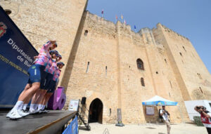 la-vuelta-a-burgos-femenina-llega-a-la-bureba-y-la
