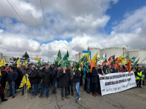 las-principales-organizaciones-agrarias-alzan-la-v