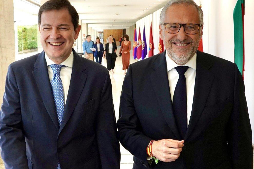 pp-y-vox-alcanzan-un-pacto-en-castilla-y-leon-que-