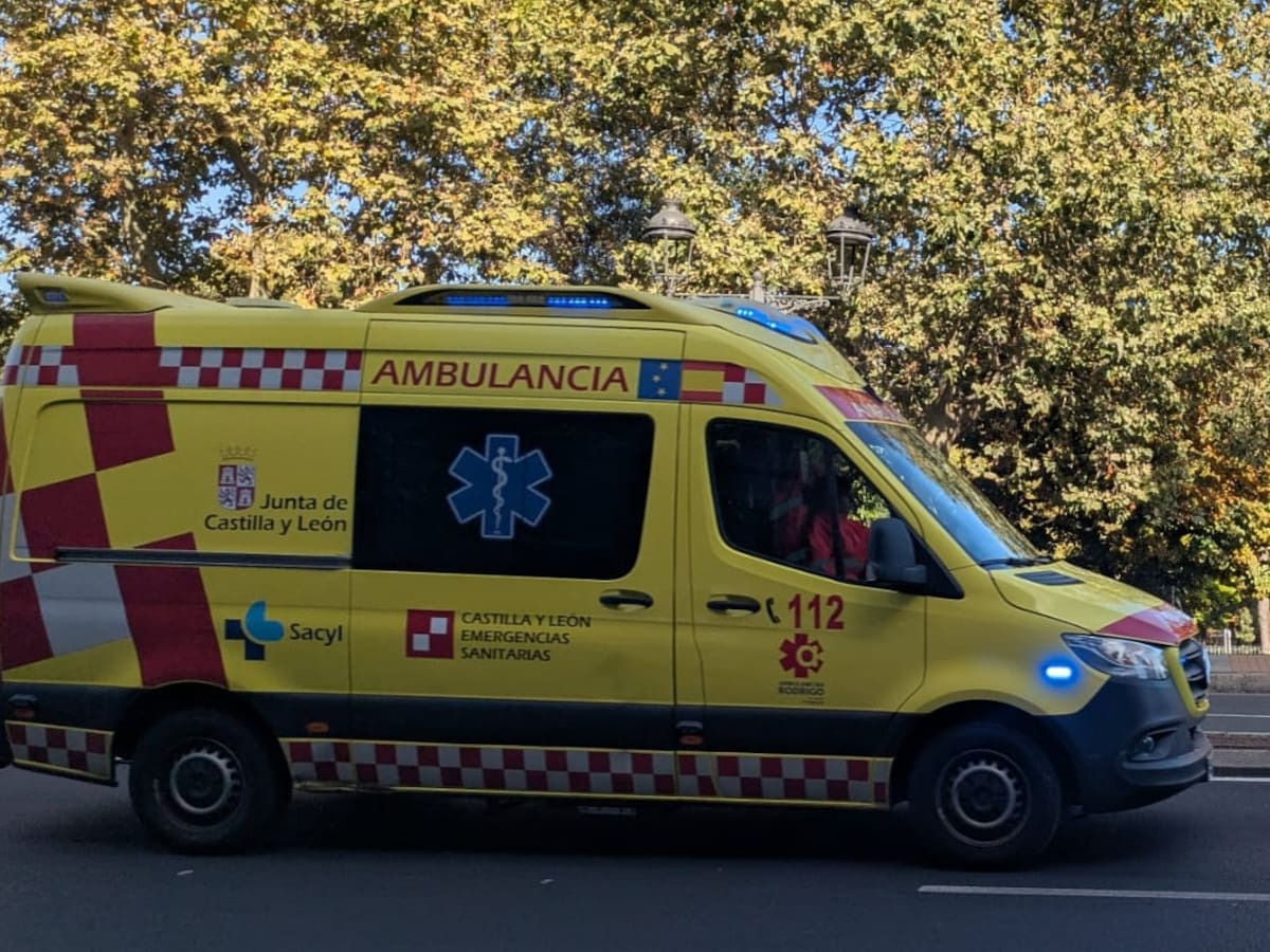 una-mujer-herida-tras-volcar-un-camion-que-transpo