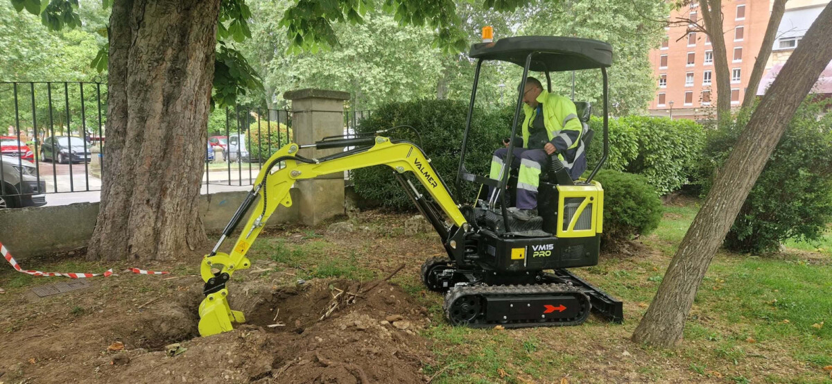 villarcayo-m-c-v-adquiere-una-miniexcavadora-con-l